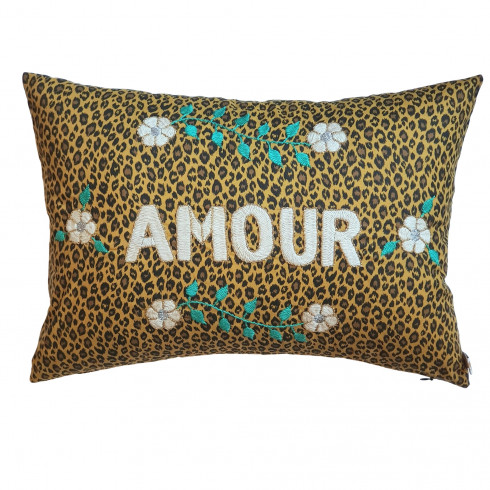 Coussin brodé AMOUR