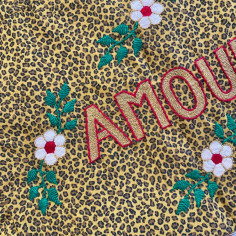 Kossiwa bag embroidered AMOUR 2