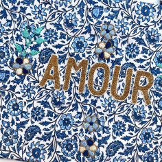 Kossiwa bag embroidered AMOUR 2