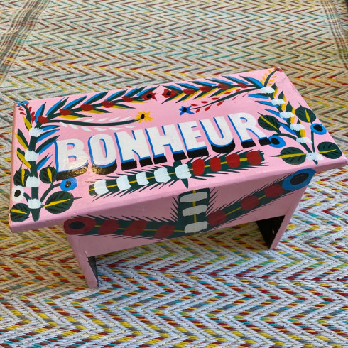 Tabouret BONHEUR, peint à la main,...