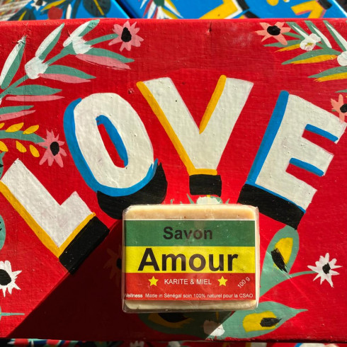 AMOUR Soap, with shea butter & honey,...