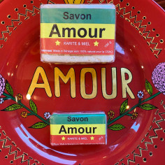 AMOUR Soap, with shea...