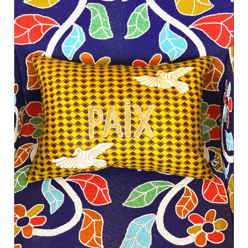 Embroidered wax cushion PAIX