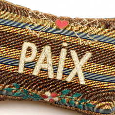 Embroidered wax cushion PAIX 2