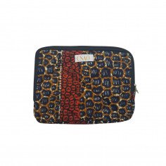 Padded protective pouch S