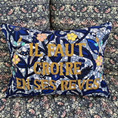 Embroidered cushion IL FAUT...