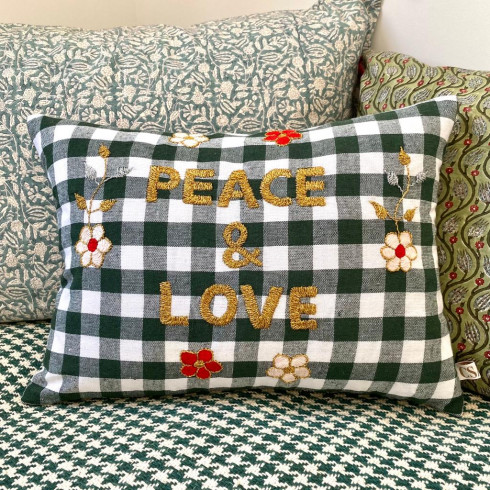 Coussin brodé PEACE & LOVE