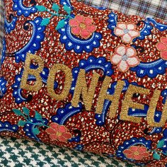 Embroidered cushion BONHEUR 2