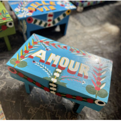 Tabouret AMOUR, peint à la...