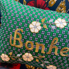 Embroidered cushion BONHEUR 2