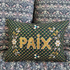 Embroidered wax cushion PAIX
