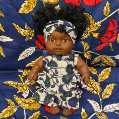 Poupée Amy robe bleue écrue