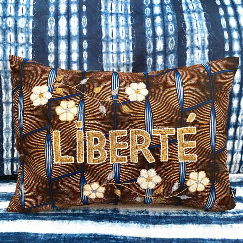 Embroidered cushion LIBERTE
