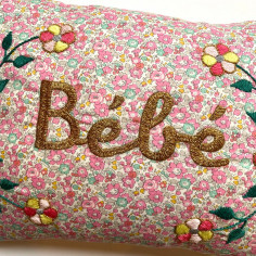 Embroidered cushion Bébé 2