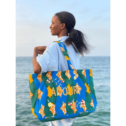 Kossiwa bag embroidered AMOUR