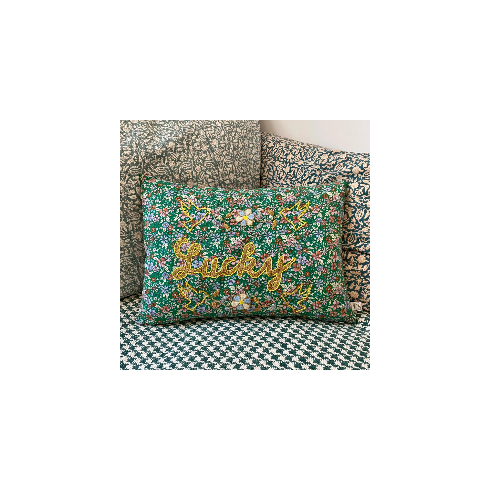 Coussin brodé LUCKY