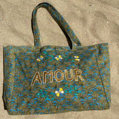 Kossiwa bag embroidered AMOUR 2