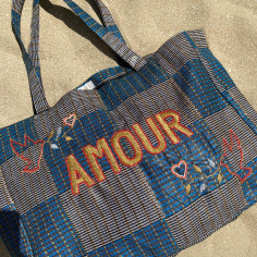 Kossiwa bag embroidered AMOUR 2