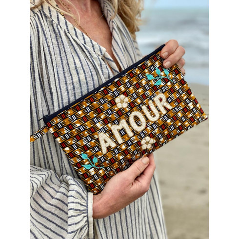 Pochette brodée GM AMOUR