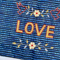 Kossiwa bag embroidered LOVE 2