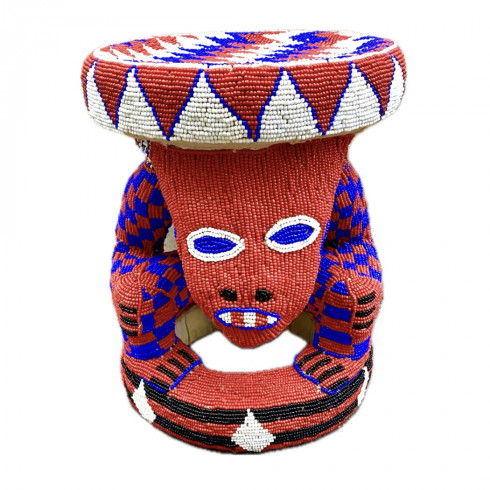 Tabouret perlé du Cameroun