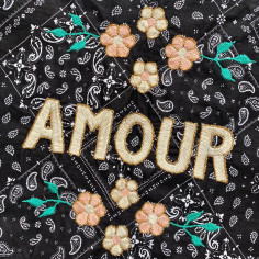 Kossiwa bag embroidered AMOUR 2