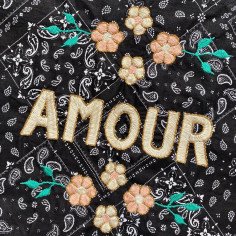 Kossiwa bag embroidered AMOUR 2