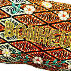 Embroidered cushion BONHEUR 2