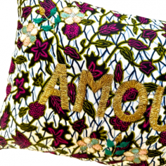 Embroidered cushion AMOUR 2