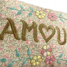 Embroidered cushion AMOUR 2
