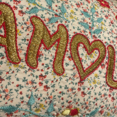 Embroidered cushion AMOUR 2