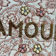 Pochette brodée MM AMOUR 2