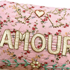 Embroidered cushion AMOUR 2