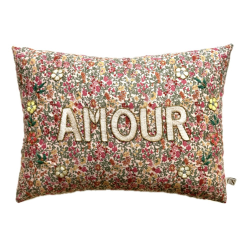Coussin brodé AMOUR