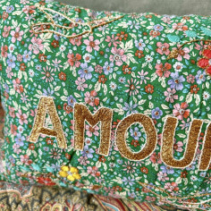 Embroidered cushion AMOUR 2