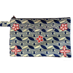 Little embroidered pouch