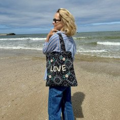 Lisette embroidered bag LOVE 2