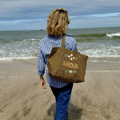 Kossiwa bag embroidered AMOUR 2