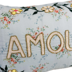 Embroidered cushion AMOUR 2