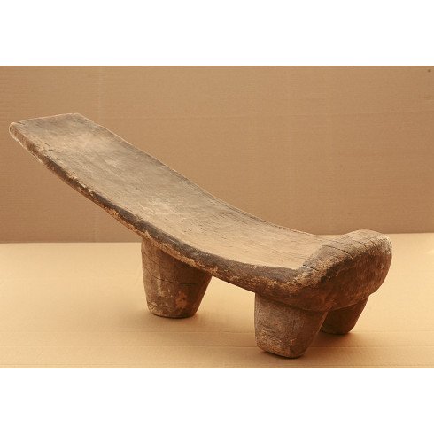 Tabouret traditionnel africain