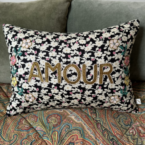 Embroidered cushion AMOUR