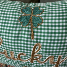 Coussin brodé Lucky 2