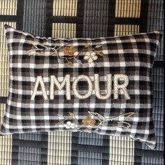 Embroidered cushion MAMAN 2