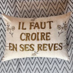 Embroidered cushion BONHEUR
