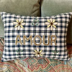 Embroidered cushion AMOUR