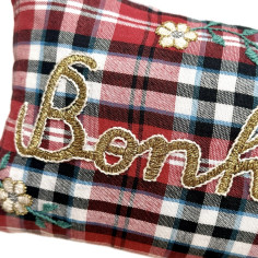 Coussin mini brodé Bonheur 2