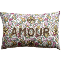 Embroidered cushion MAMAN