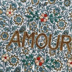Kossiwa bag embroidered AMOUR 2