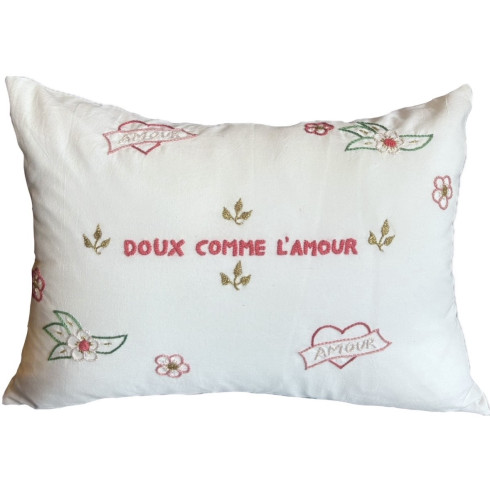 Coussin brodé DOUX COMME L'AMOUR