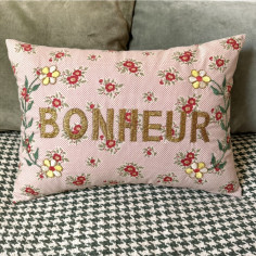 Coussin brodé BONHEUR 2
